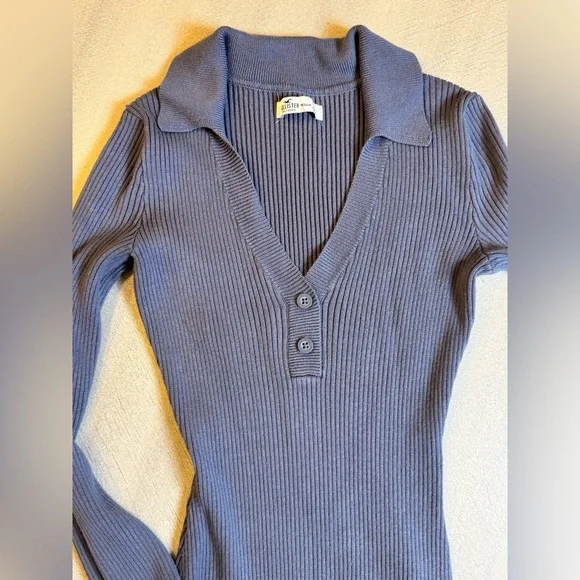 Hollister Ribbed Long-Sleeve V-Neck Polo Dress Blue - Picture 4 of 4